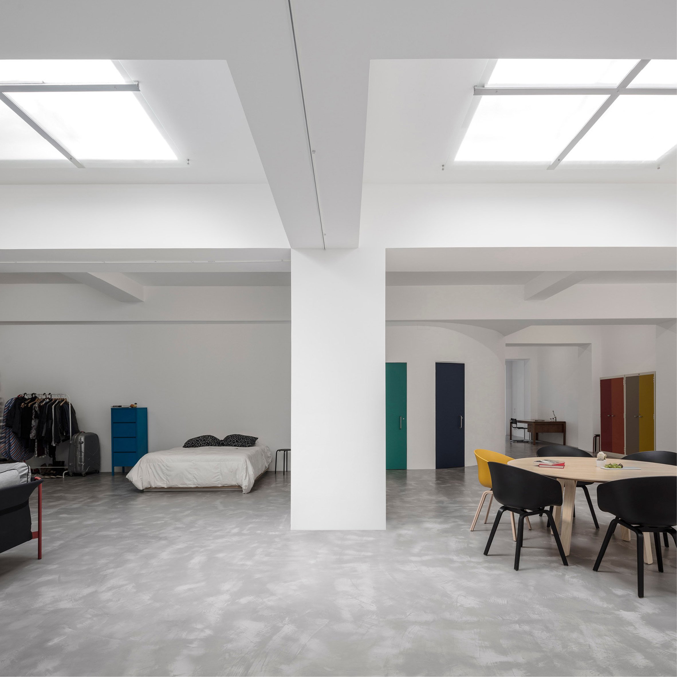 Design News: Portuguese Studio Fala Atelier Transforms Garage into Stunning Home