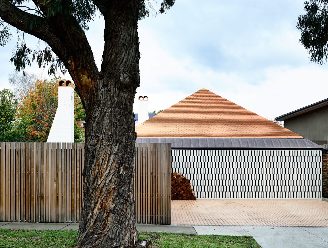 Kennedy Nolan Designs Arts and Crafts Home in Melbourne