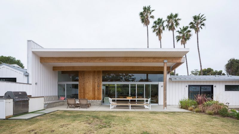 Studio Bestor Architecture designs Malibu Home for Beastie Boys Member